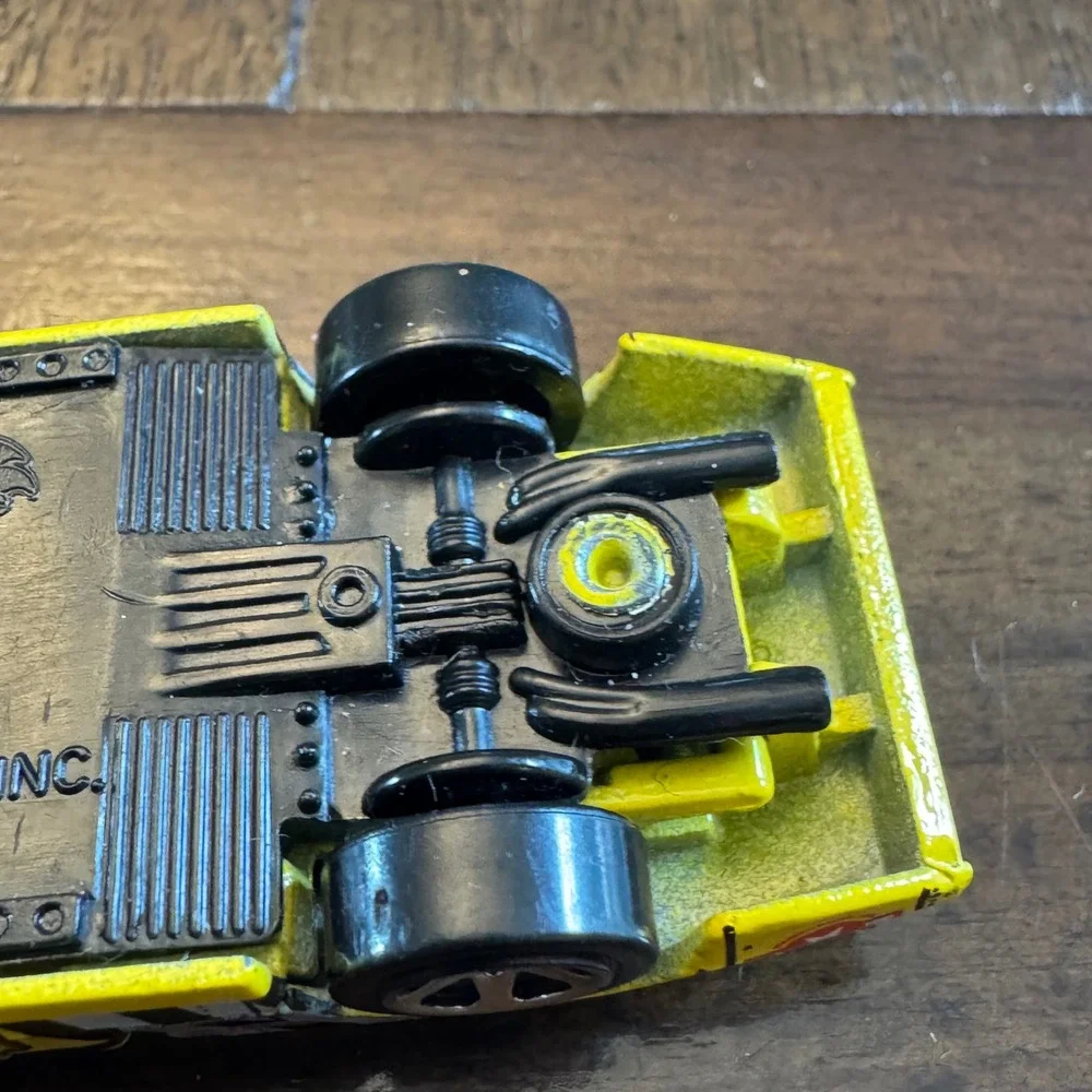 Hot Wheels Sol-Aire CX4 Race Car Yellow 1983 Vintage Diecast Opening Engine